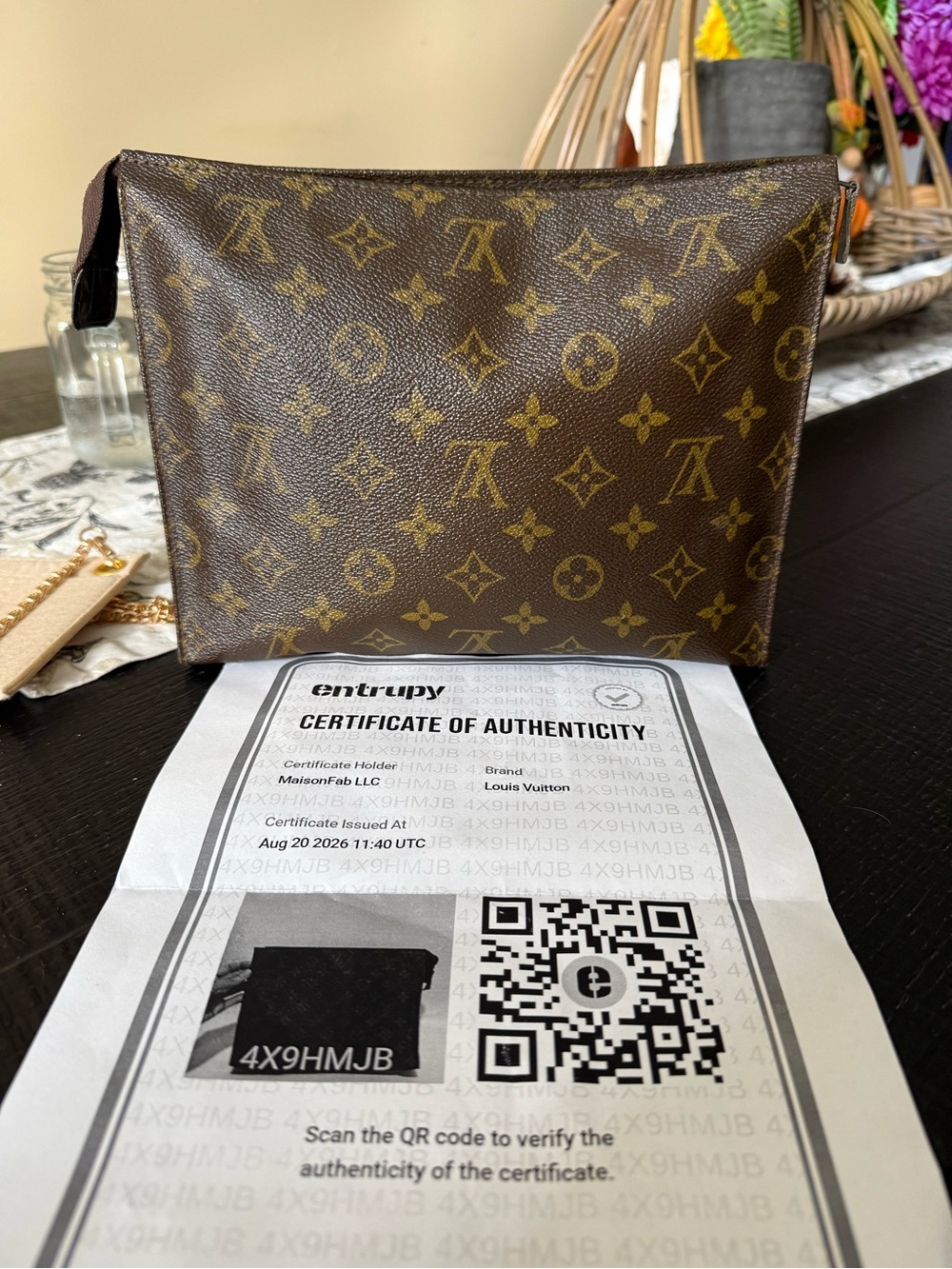 Authentic Vintage Louis Vuitton Monogram toiletry Pouch – Entrupy COA